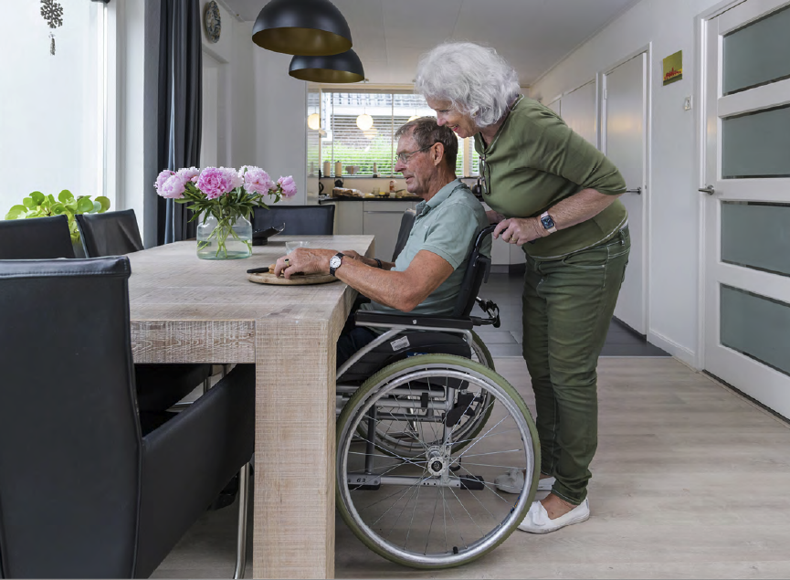 Mantelzorg steeds belangrijker voor de zorg van morgen